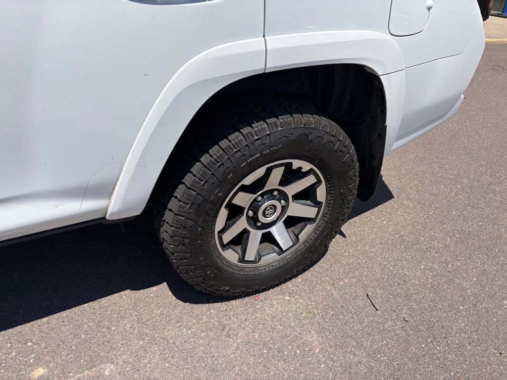 Used 2024 Toyota 4Runner TRD Off-Road Premium w/ Moonroof Package AWD/4WD image 11