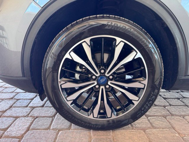 Certified 2022 Ford Escape SE w/ SE Sport Appearance Package AWD/4WD image 24