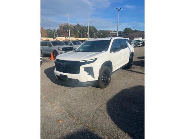 Used 2024 Chevrolet Traverse LT w/ Midnight/Sport Edition