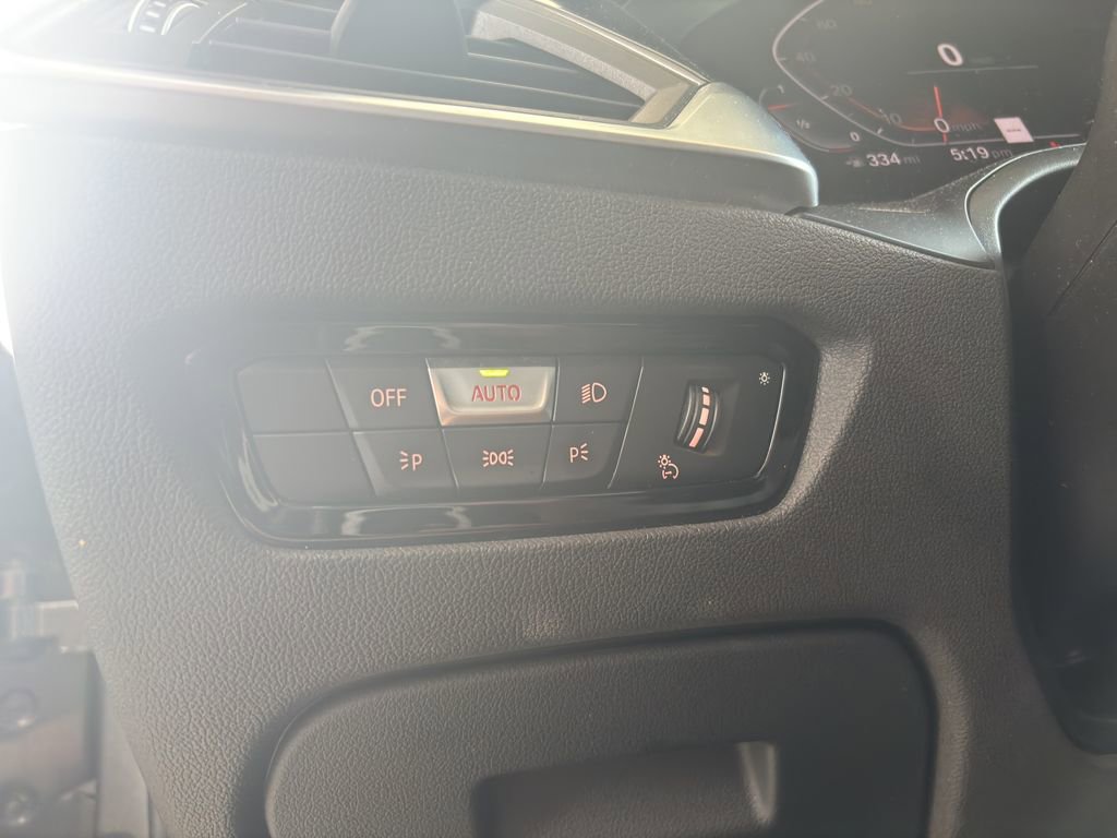 Used 2020 BMW 330i xDrive Sedan w/ Convenience Package image 15