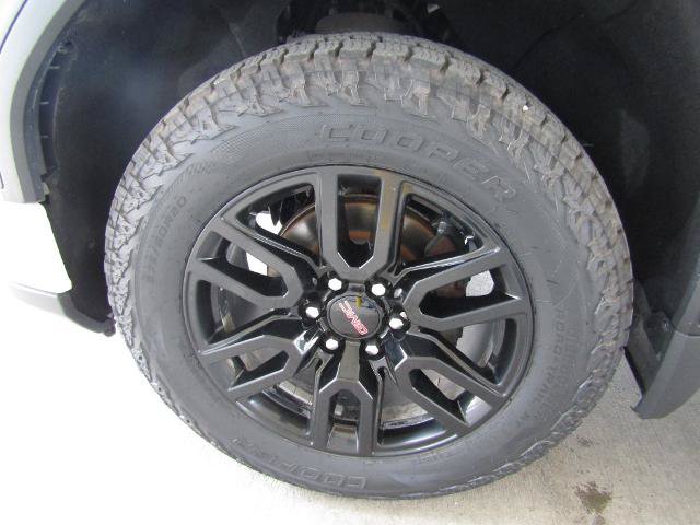 Used 2023 GMC Sierra 1500 Elevation w/ Elevation Premium Package AWD/4WD image 31