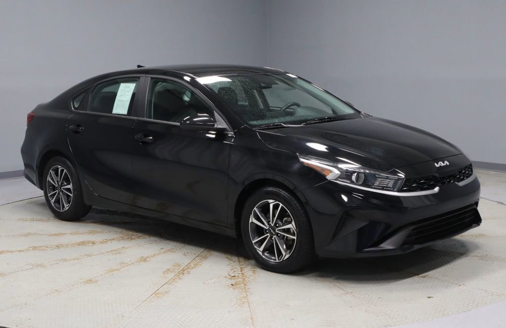Used 2024 Kia Forte LXS image 1