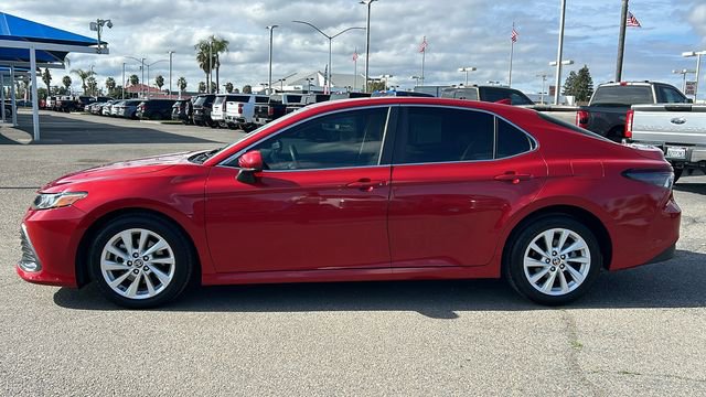 Used 2024 Toyota Camry LE image 7