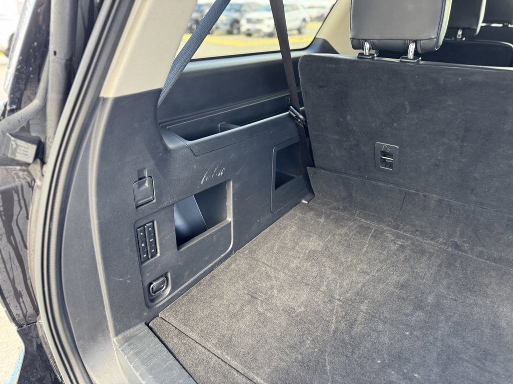 Certified 2024 Ford Expedition Max XLT image 40