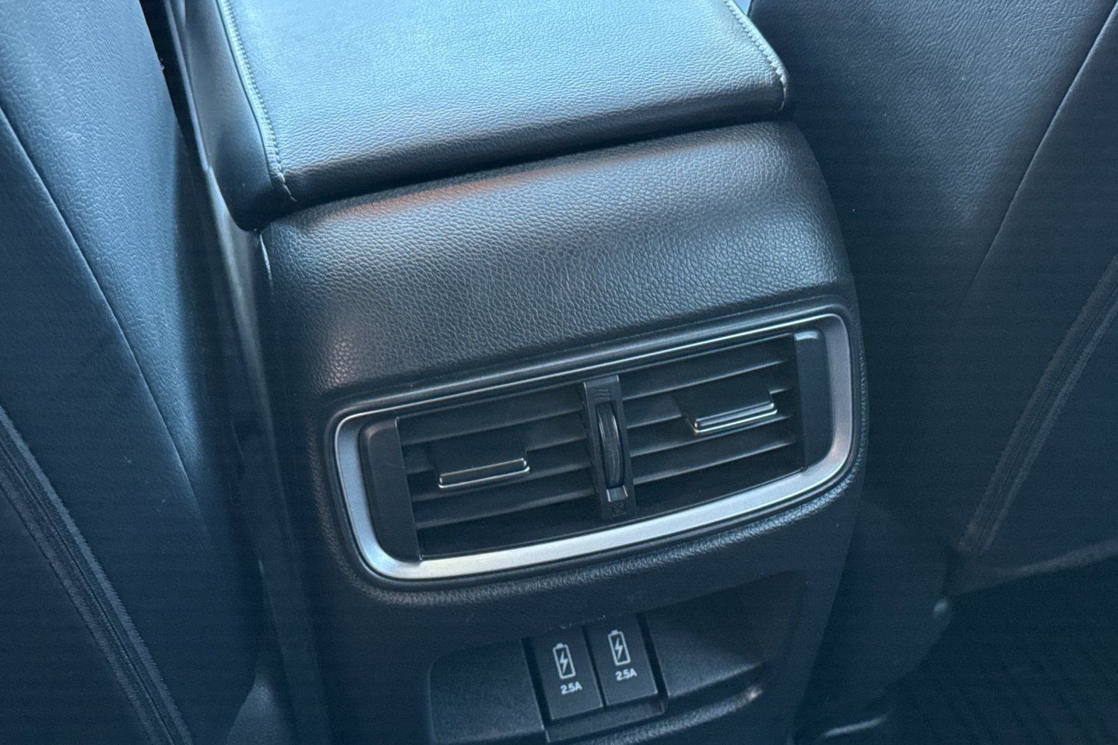 Used 2018 Honda CR-V Touring image 36