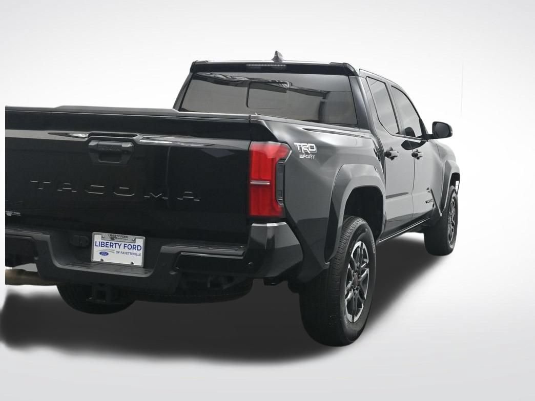 Used 2024 Toyota Tacoma TRD Sport w/ TRD Sport Upgrade Package AWD/4WD image 7