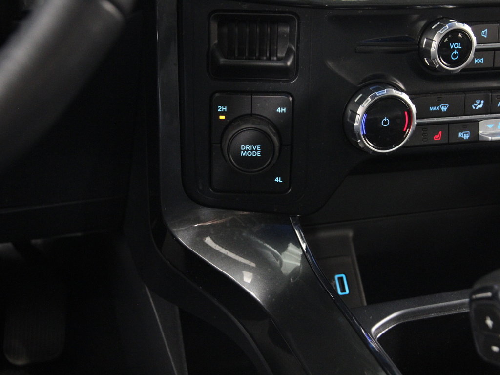 Certified 2022 Ford F150 XLT w/ Equipment Group 302A High image 16