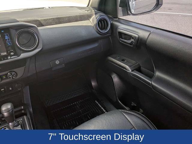Used 2019 Toyota Tacoma TRD Sport AWD/4WD image 13