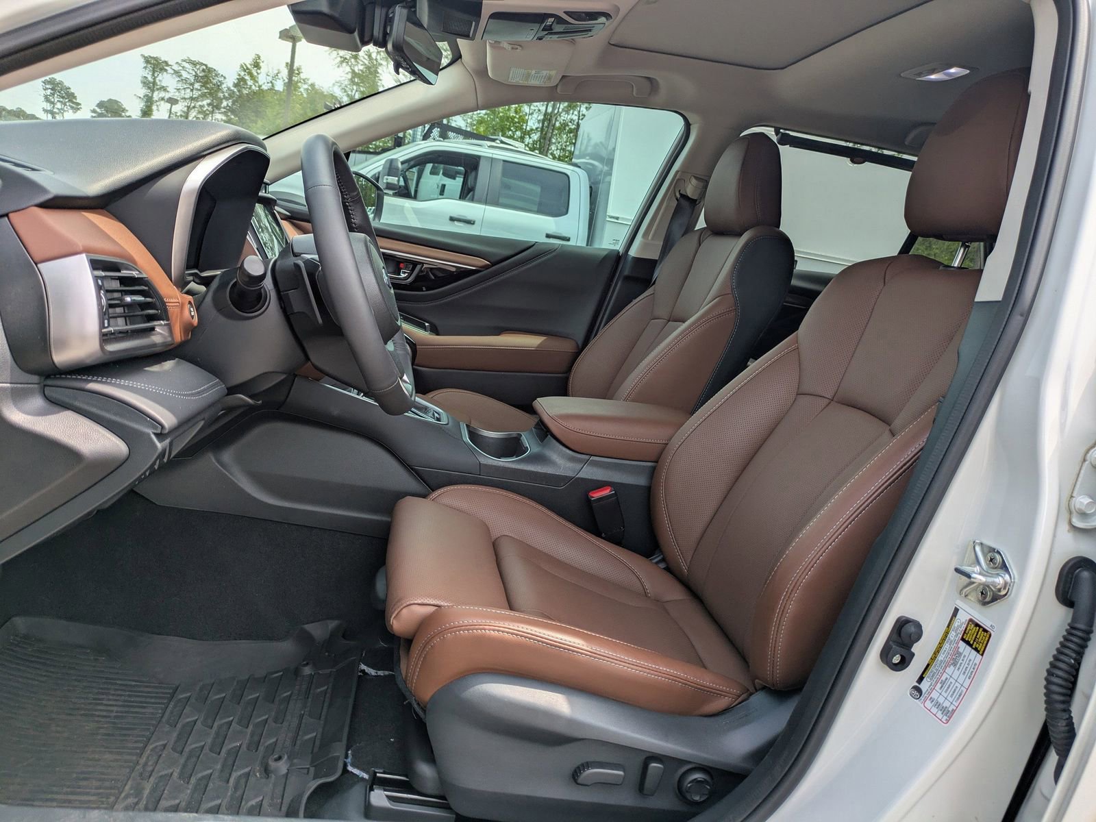 Used 2025 Subaru Outback Touring w/ Popular Package #2 AWD/4WD image 11