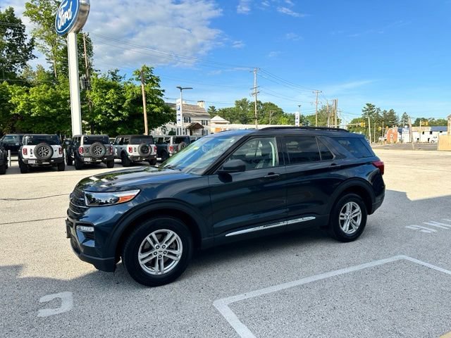 Certified 2023 Ford Explorer XLT w/ Equipment Group 202A AWD/4WD image 8
