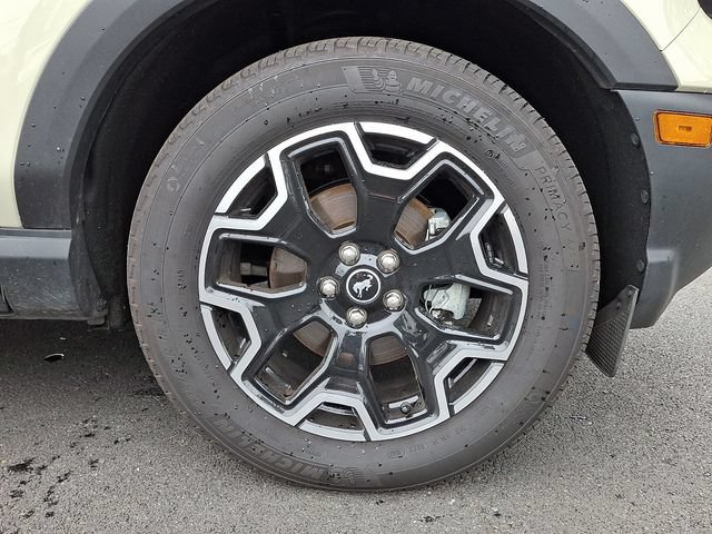 Certified 2025 Ford Bronco Sport Outer Banks w/ Outer Banks Tech Package+ AWD/4WD image 9