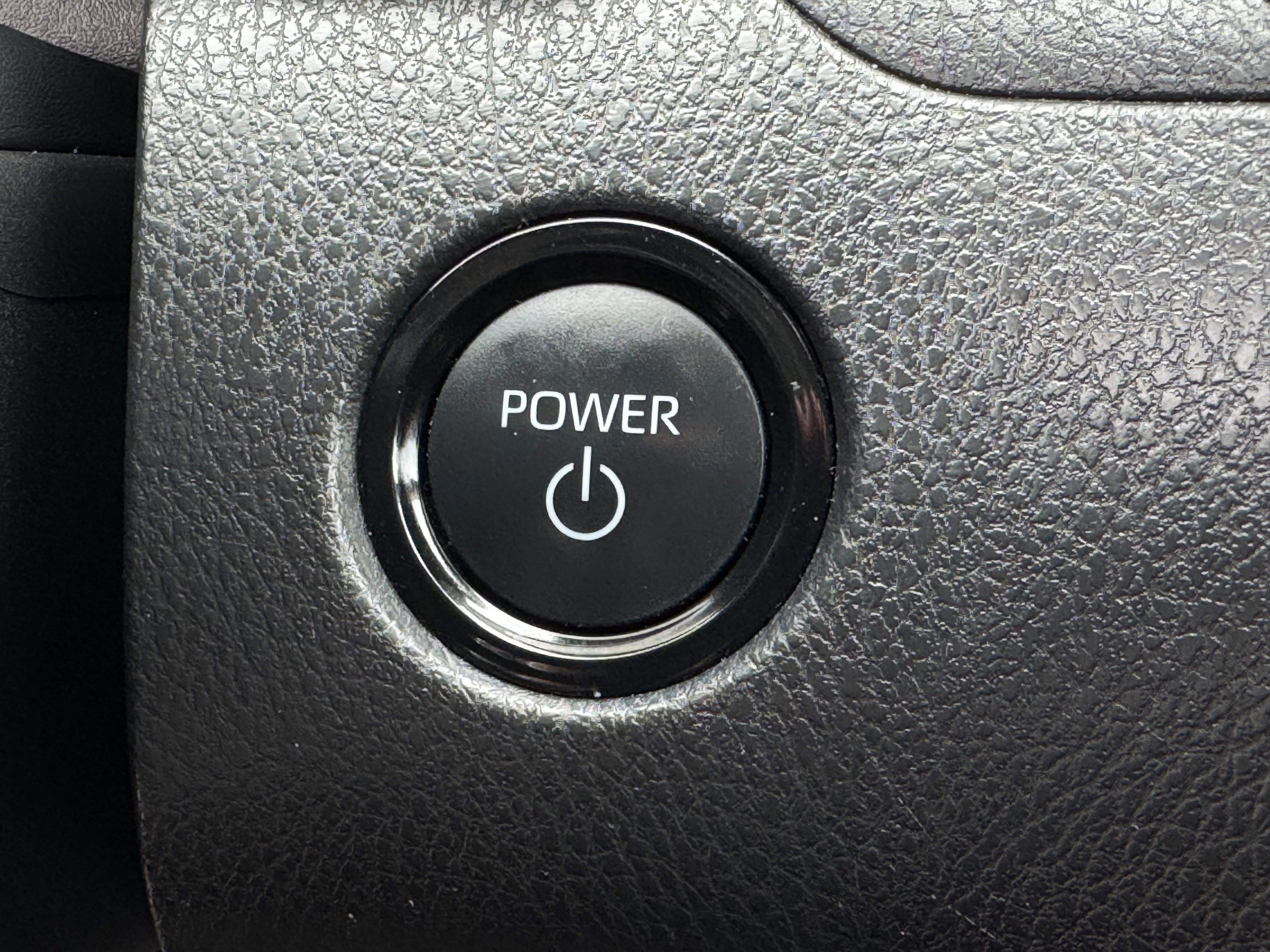 Used 2025 Toyota Camry LE image 19