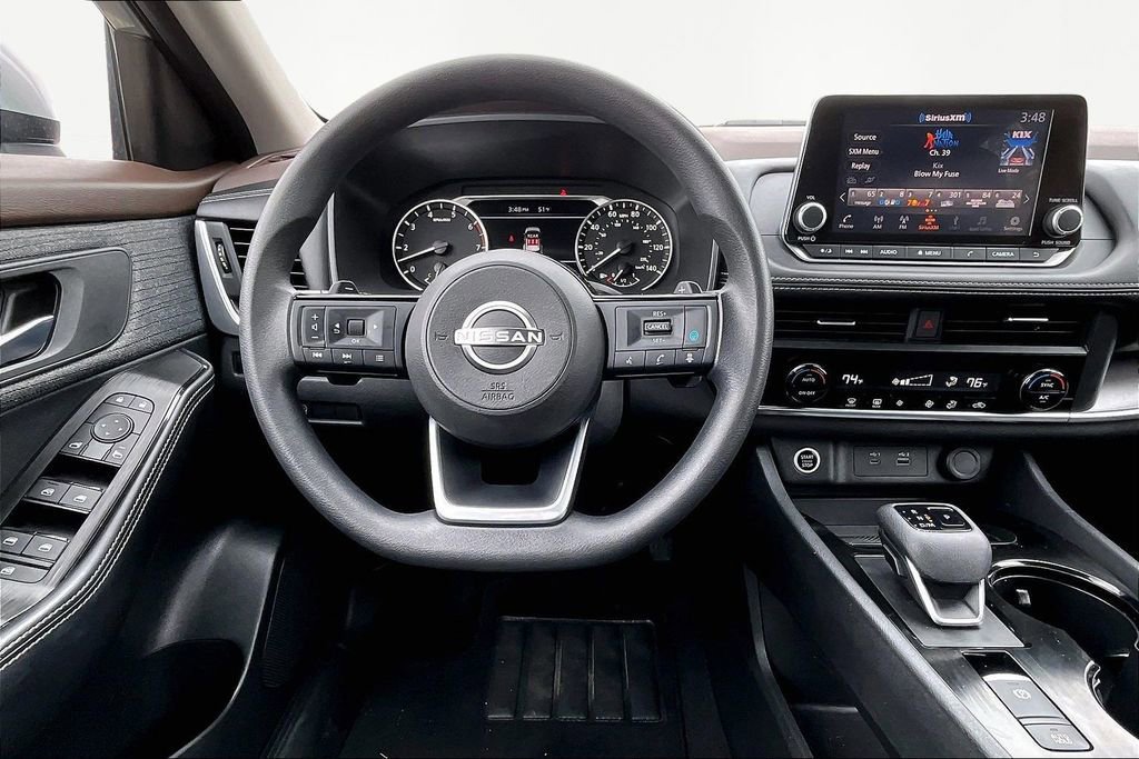 Used 2023 Nissan Rogue SV AWD/4WD image 7