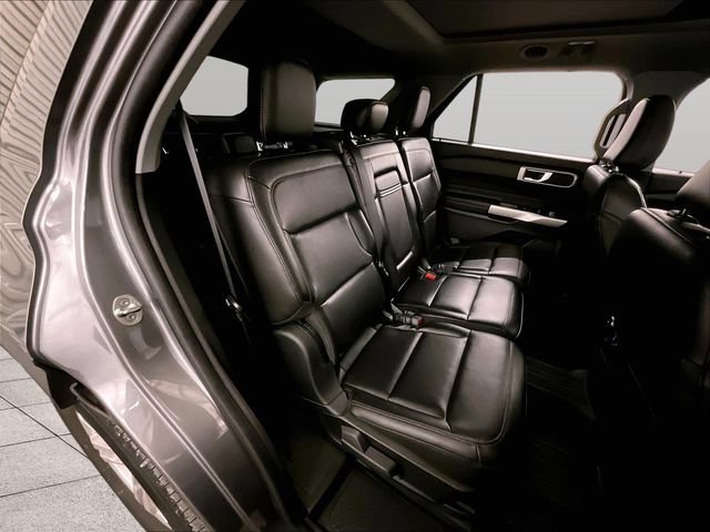Certified 2021 Ford Explorer XLT w/ Equipment Group 202A AWD/4WD image 26