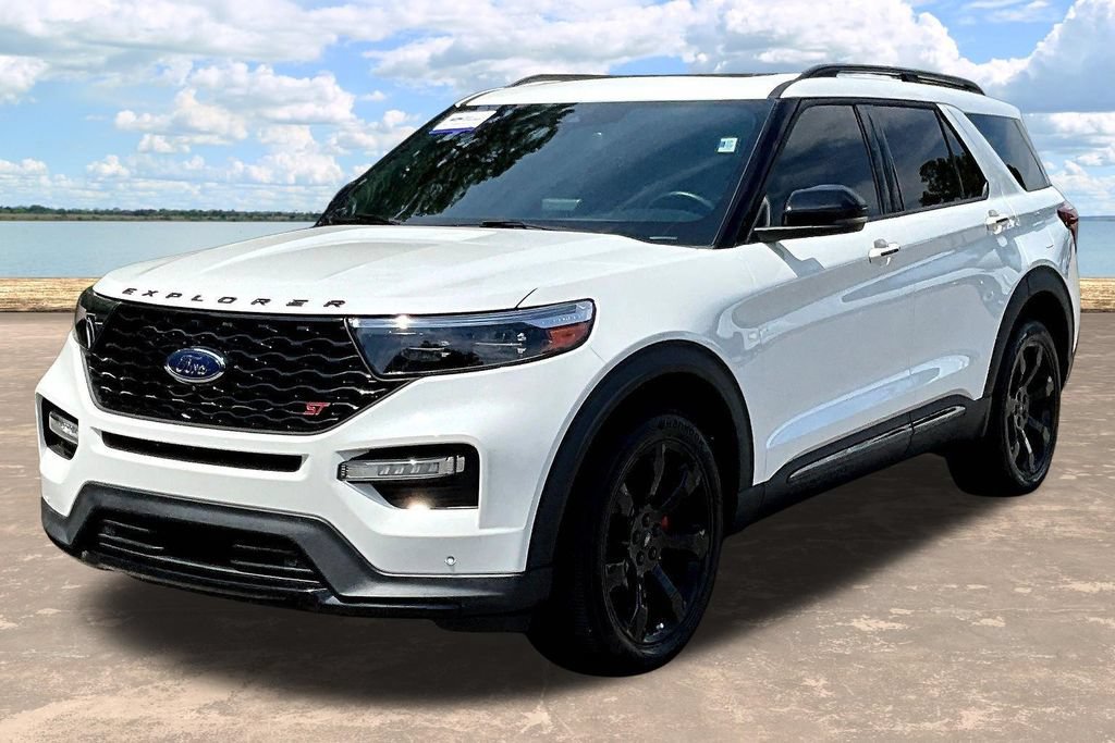 Certified 2023 Ford Explorer ST w/ Equipment Group 401A AWD/4WD image 4