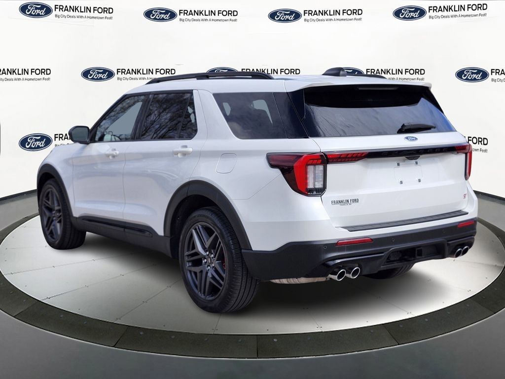 Certified 2025 Ford Explorer ST image 3