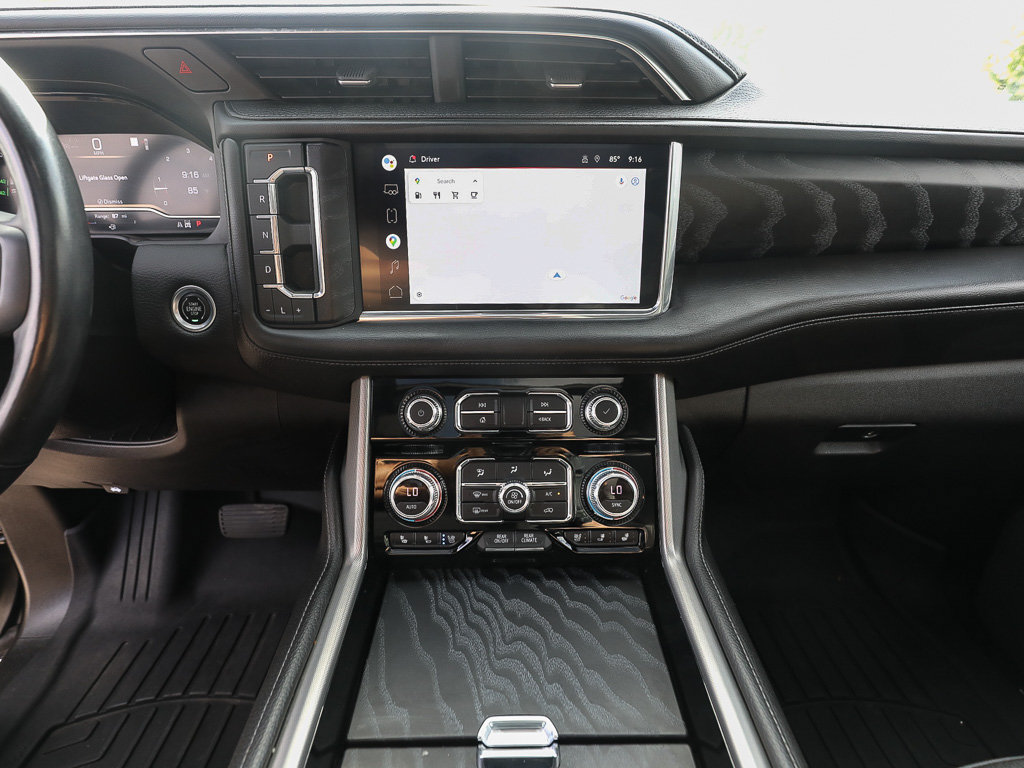 Used 2022 GMC Yukon Denali AWD/4WD image 16