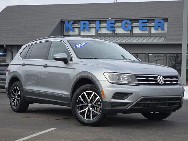 Used 2021 Volkswagen Tiguan SE image 8