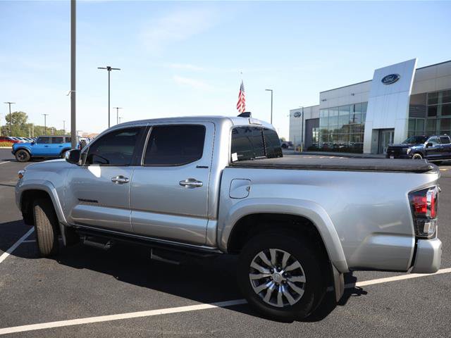 Used 2023 Toyota Tacoma Limited AWD/4WD image 17