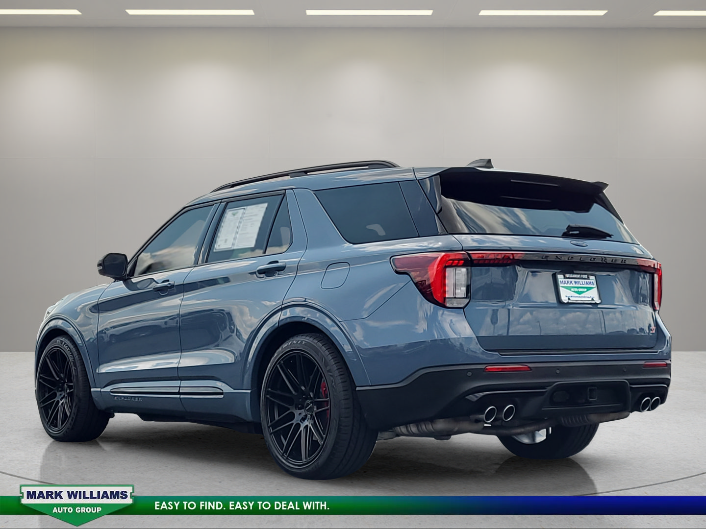 Certified 2025 Ford Explorer ST AWD/4WD image 6