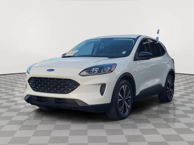 Certified 2022 Ford Escape SE w/ SE Sport Appearance Package image 2