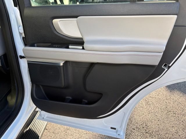 Certified 2025 Ford Expedition Active AWD/4WD image 43