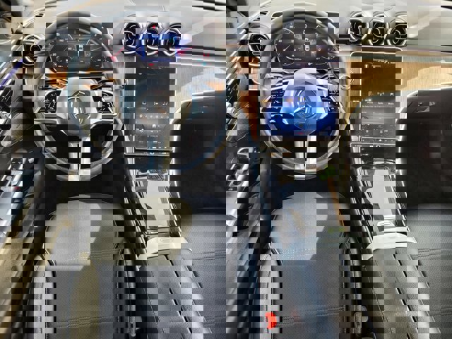 Used 2023 Mercedes-Benz C 300 Sedan image 13