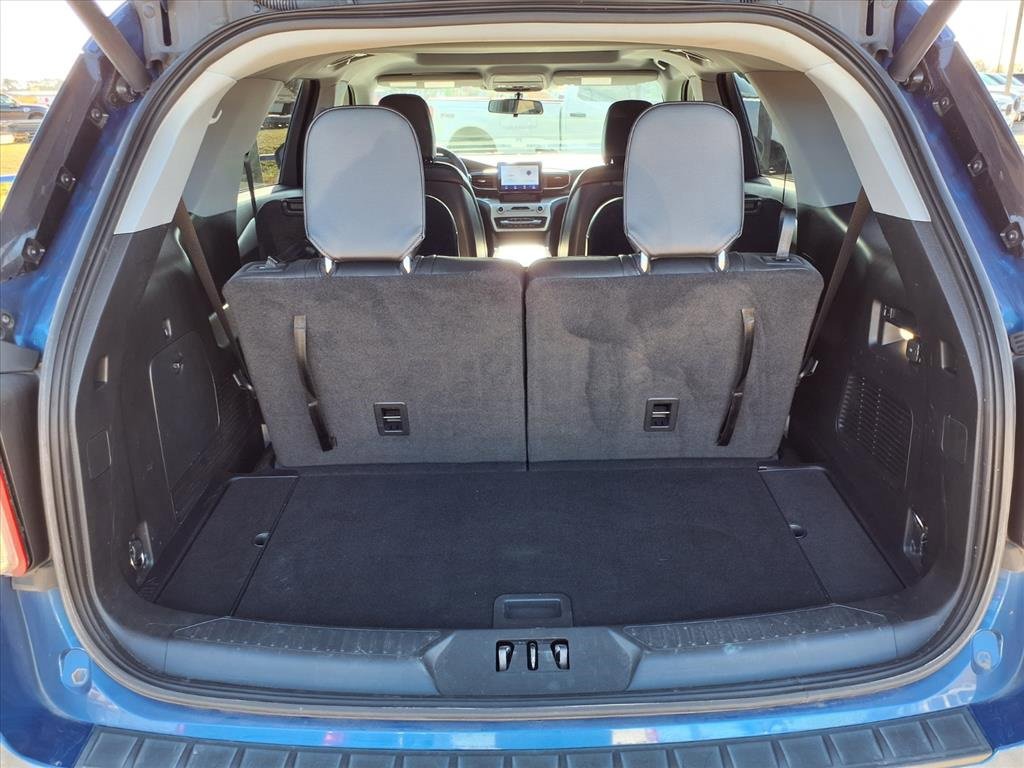 Certified 2020 Ford Explorer XLT w/ Equipment Group 202A image 23