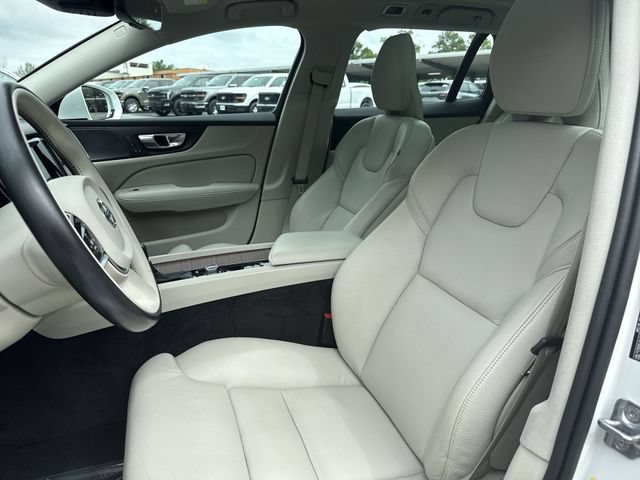 Used 2020 Volvo V60 T5 Inscription FWD image 11