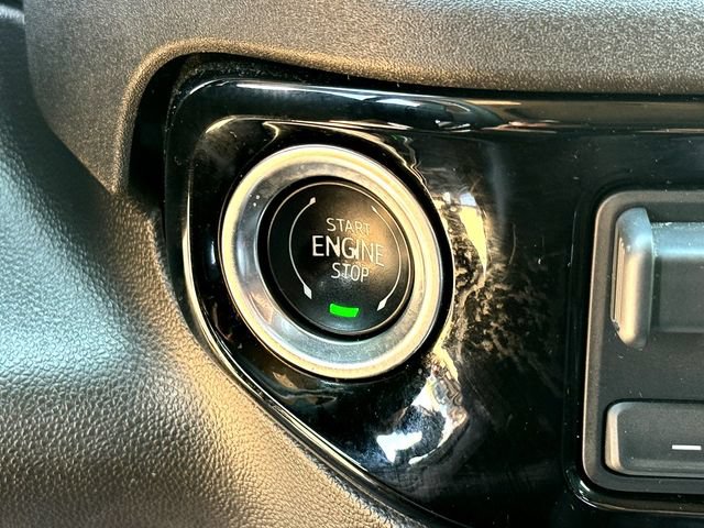 Used 2024 GMC Sierra 1500 SLT AWD/4WD image 18