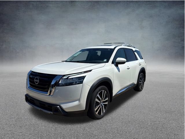 Used 2024 Nissan Pathfinder Platinum w/ Cargo Package AWD/4WD image 4
