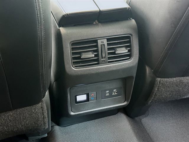 Used 2021 Nissan Rogue SL image 29