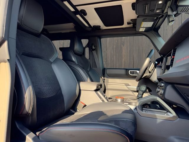 Certified 2025 Ford Bronco Raptor w/ Interior Carbon Fiber Pack AWD/4WD image 20