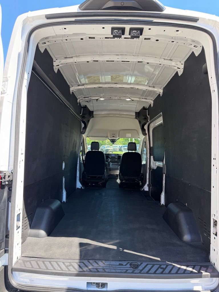 Certified 2024 Ford Transit 250 148 High Roof w/ Load Area Protection Package RWD image 4