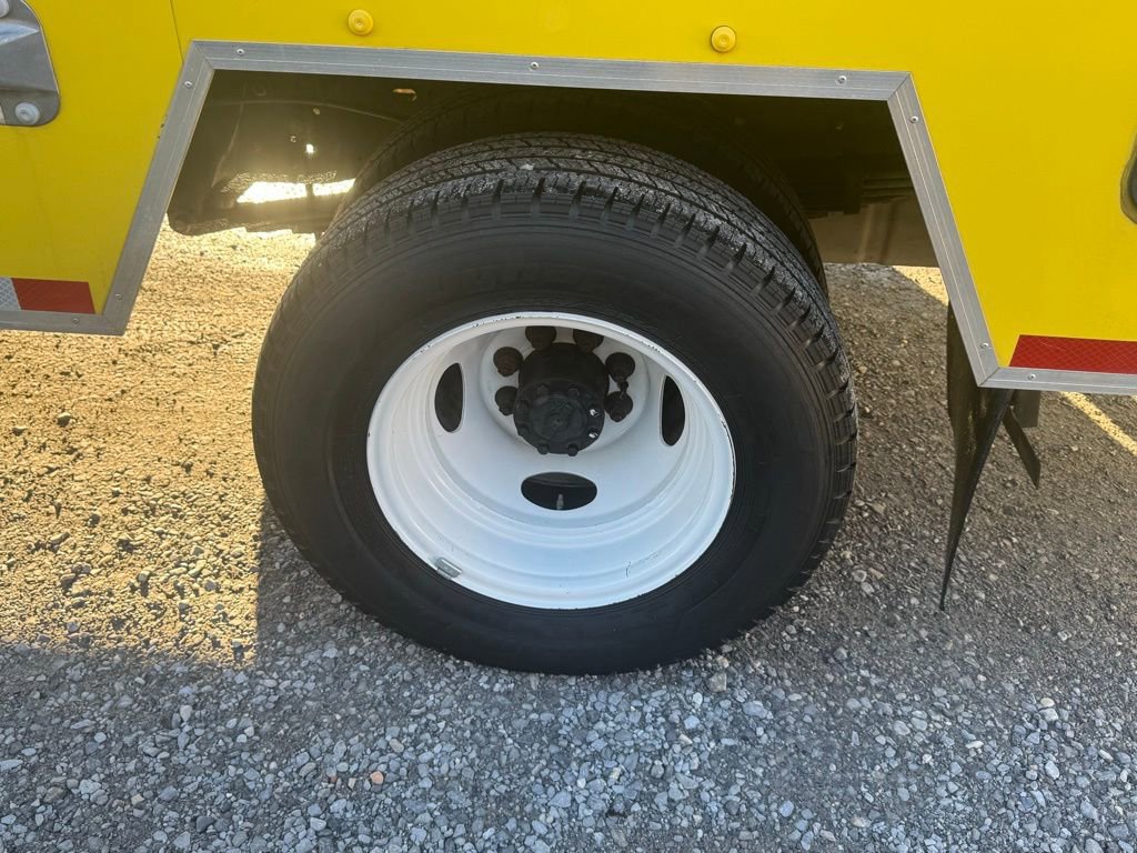 Certified 2022 Ford E-350 and Econoline 350 Super Duty w/ Power Windows & Locks Group image 7