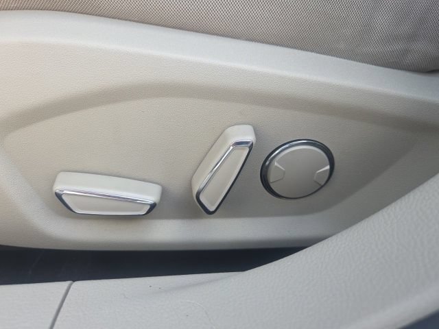 Certified 2020 Ford Fusion SE FWD image 20