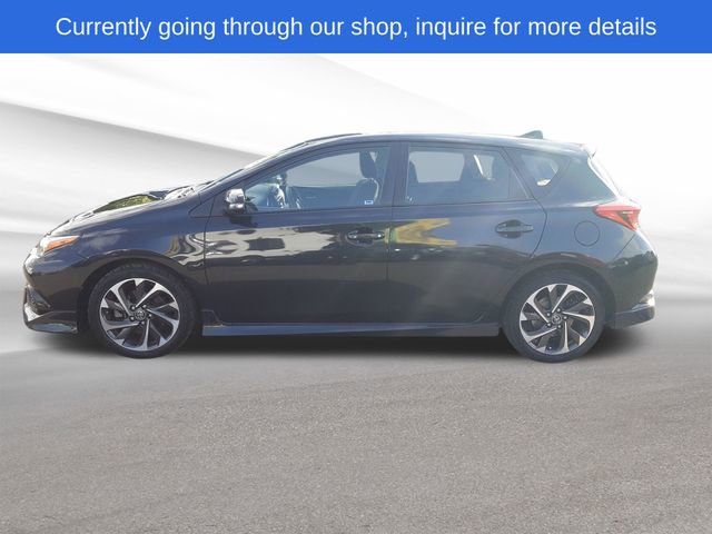 Used 2017 Toyota Corolla iM FWD image 2