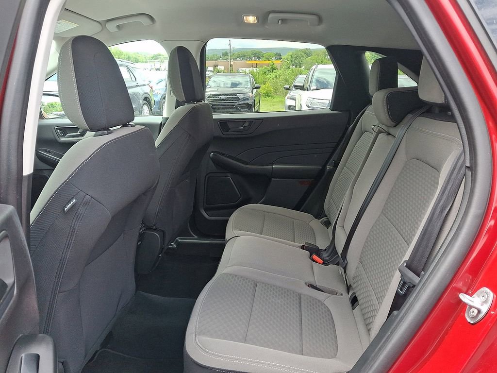 Certified 2022 Ford Escape SE w/ SE Sport Appearance Package AWD/4WD image 10