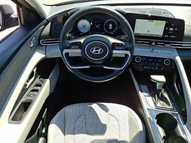 Used 2024 Hyundai Elantra Limited FWD image 11