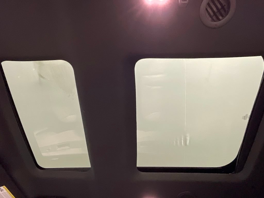 Certified 2018 Ford Explorer Limited FWD image 21