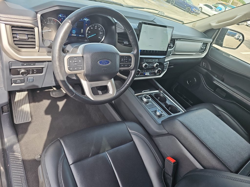 Certified 2024 Ford Expedition XLT AWD/4WD image 16