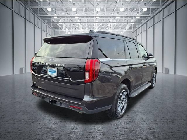 Certified 2025 Ford Expedition Active AWD/4WD image 7