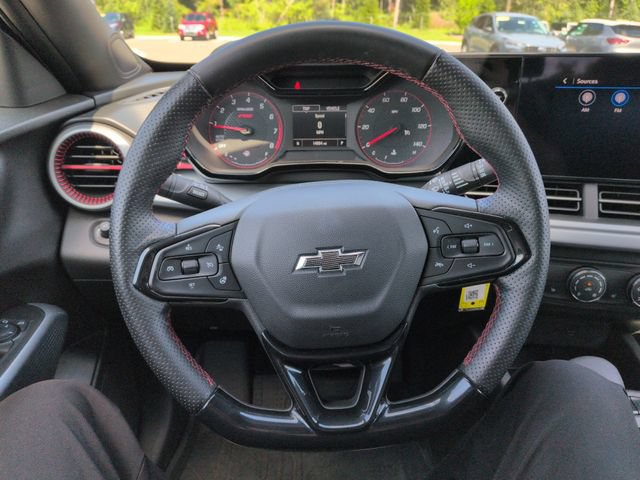 Used 2024 Chevrolet Trax RS w/ Driver Confidence Package FWD image 33