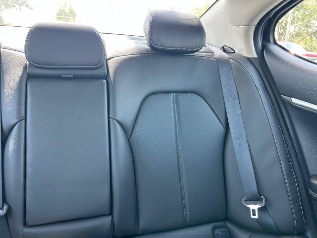Used 2026 Genesis G70 2.5T RWD image 15
