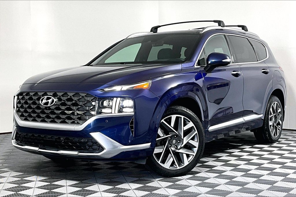 Used 2022 Hyundai Santa Fe Calligraphy FWD image 2