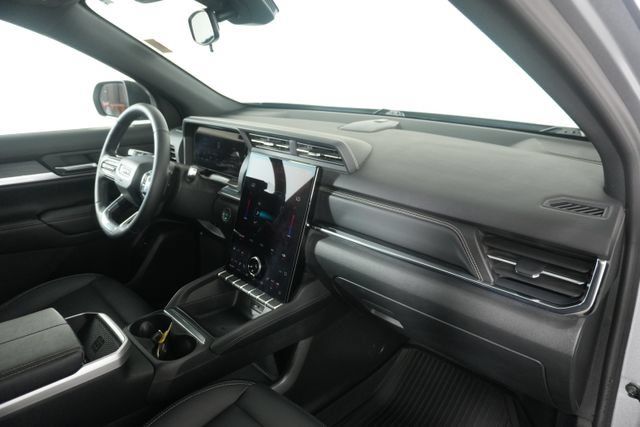 Used 2025 GMC Terrain Elevation w/ Elevation Premium Package AWD/4WD image 18