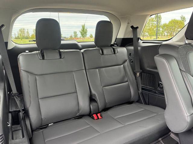 Certified 2025 Ford Explorer Active w/ Active Comfort Package AWD/4WD image 30