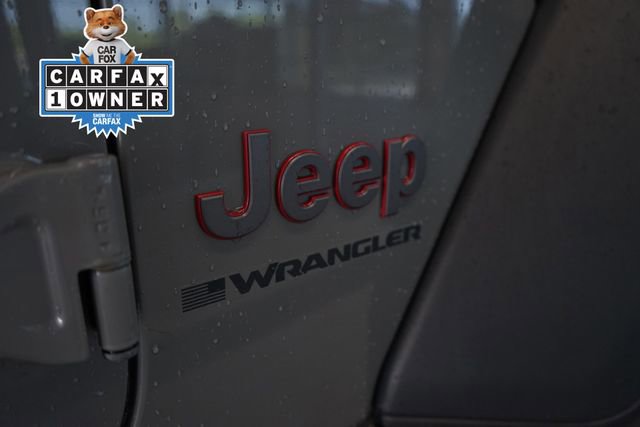 Used 2023 Jeep Wrangler Unlimited Rubicon w/ Cold Weather Group AWD/4WD image 15
