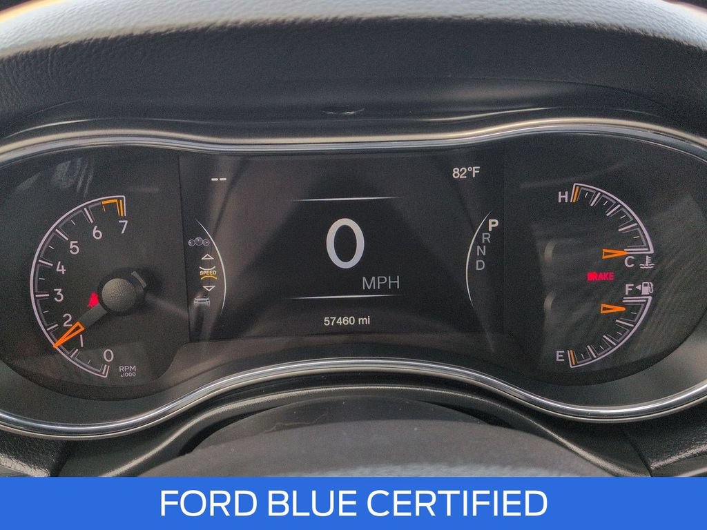 Used 2021 Jeep Grand Cherokee Laredo AWD/4WD image 15