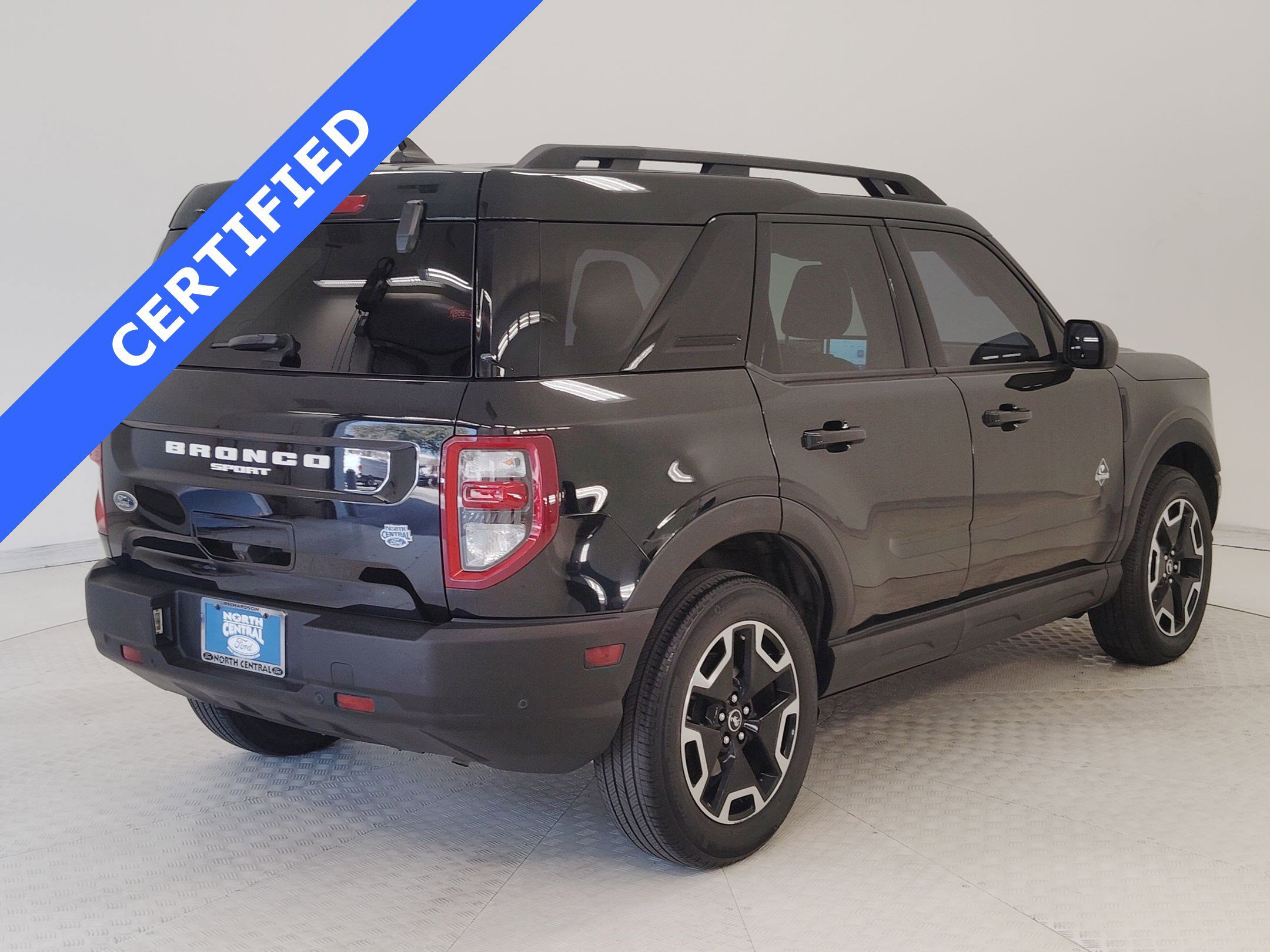 Certified 2023 Ford Bronco Sport Outer Banks w/ Tech Package image 5